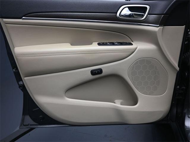 used 2016 Jeep Grand Cherokee car, priced at $16,680