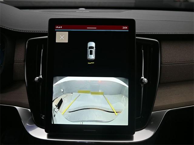 new 2025 Volvo XC90 car, priced at $73,555