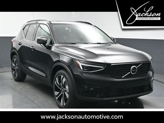 new 2025 Volvo XC40 car, priced at $50,595