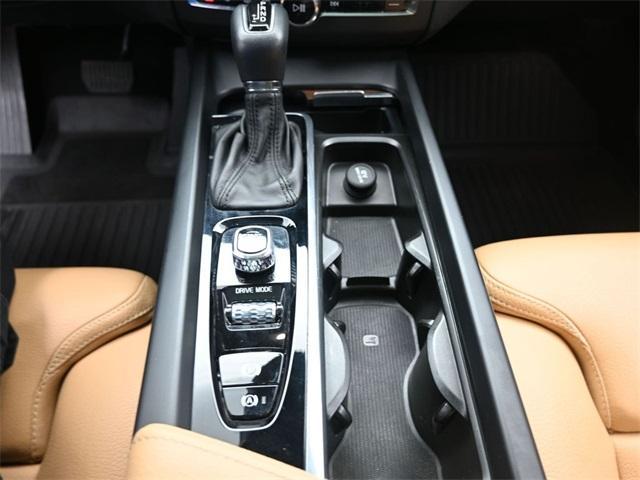 used 2020 Volvo XC60 car, priced at $25,629