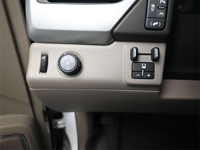 used 2018 Chevrolet Suburban car, priced at $22,040