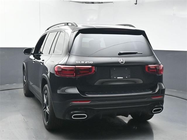 new 2025 Mercedes-Benz GLB 250 car, priced at $53,335