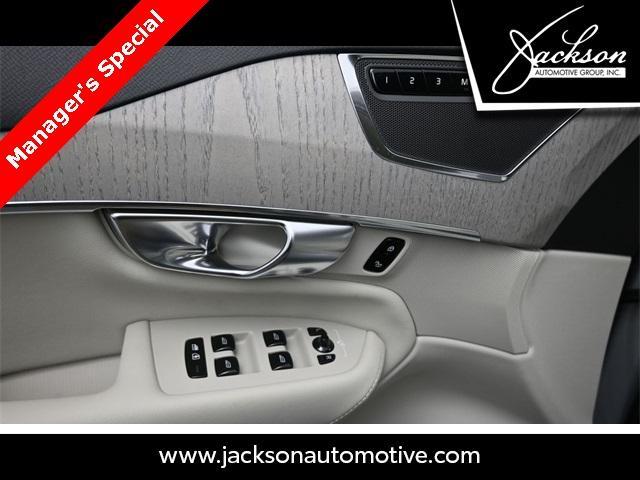 new 2024 Volvo XC90 car, priced at $65,092