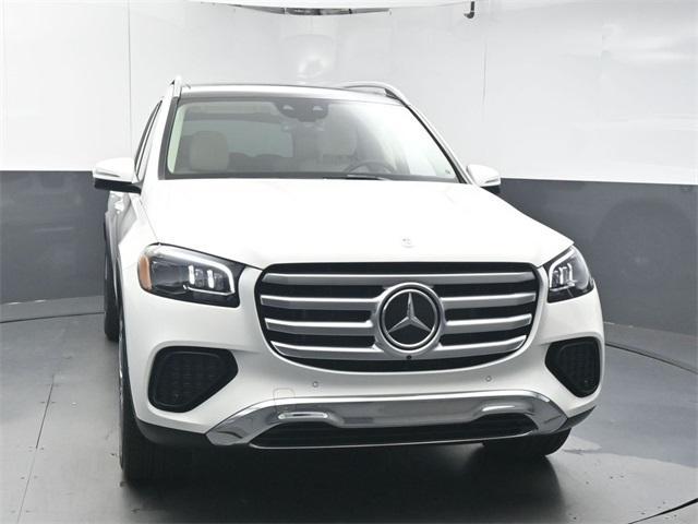 new 2026 Mercedes-Benz GLS 450 car, priced at $92,330