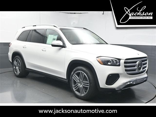 new 2026 Mercedes-Benz GLS 450 car, priced at $92,330