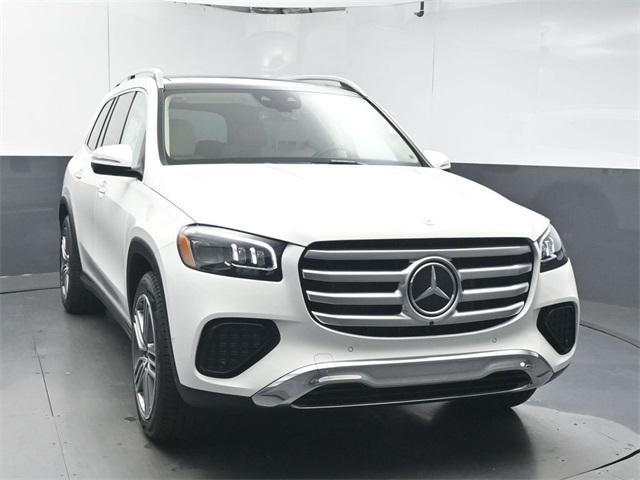 new 2026 Mercedes-Benz GLS 450 car, priced at $92,330