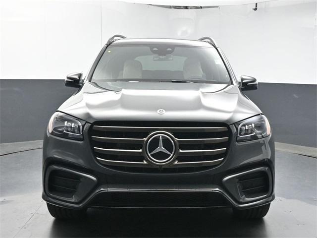 new 2025 Mercedes-Benz GLS 450 car, priced at $111,470