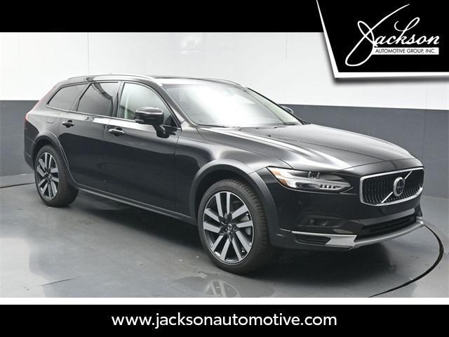 new 2026 Volvo V90 Cross Country car