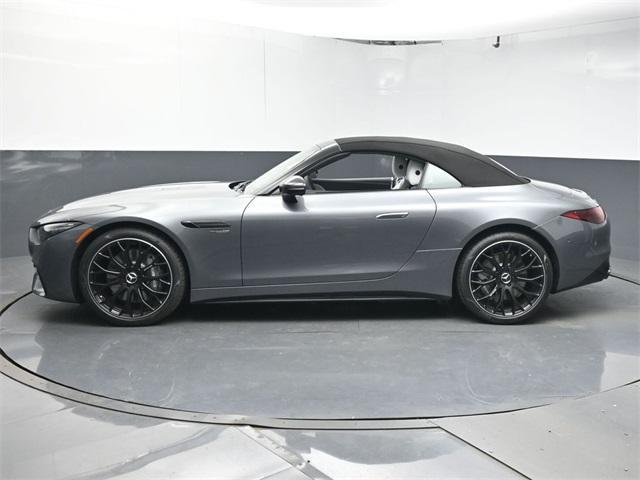 new 2025 Mercedes-Benz AMG SL 43 car, priced at $127,620