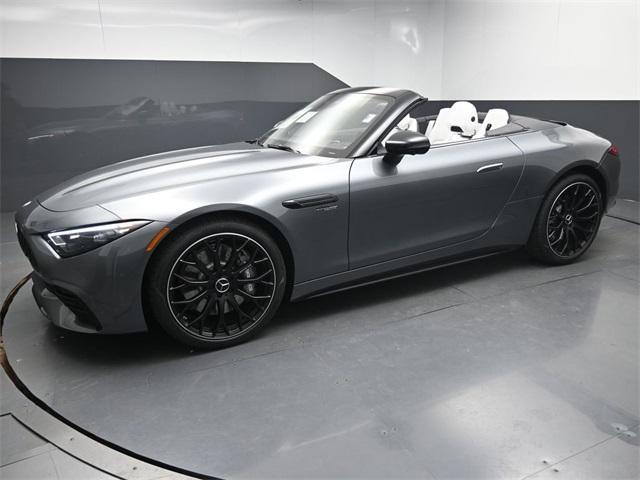 new 2025 Mercedes-Benz AMG SL 43 car, priced at $127,620