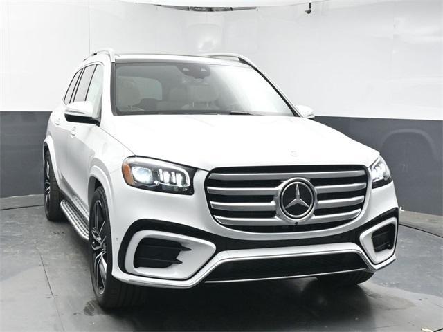 new 2025 Mercedes-Benz GLS 450 car, priced at $106,050