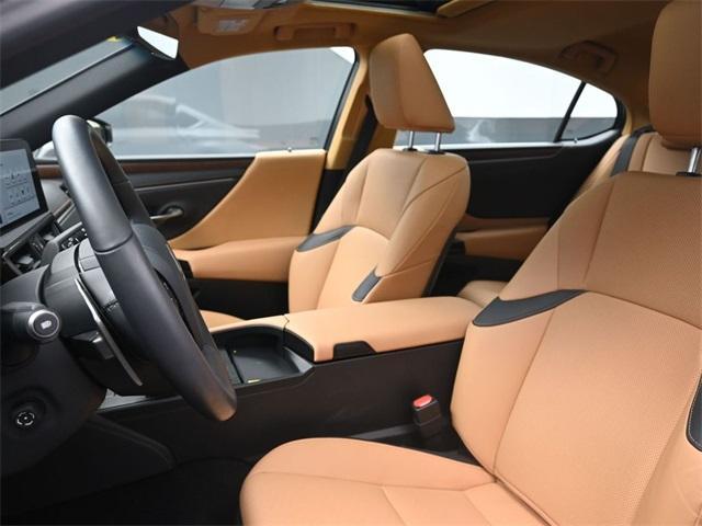 used 2024 Lexus ES 300h car, priced at $40,487