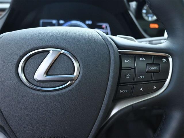 used 2024 Lexus ES 300h car, priced at $40,487