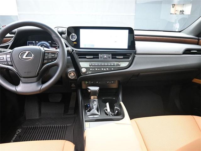 used 2024 Lexus ES 300h car, priced at $40,487