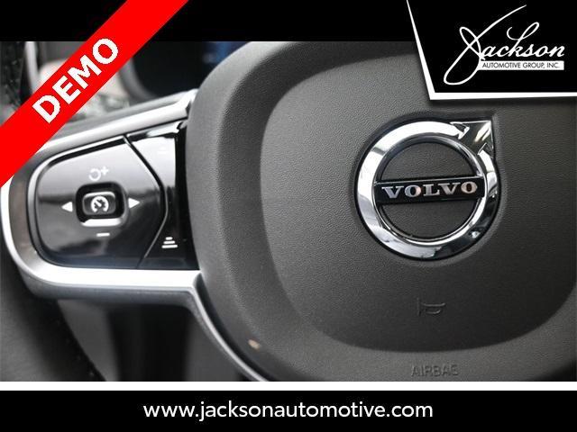 new 2025 Volvo S90 car, priced at $60,295