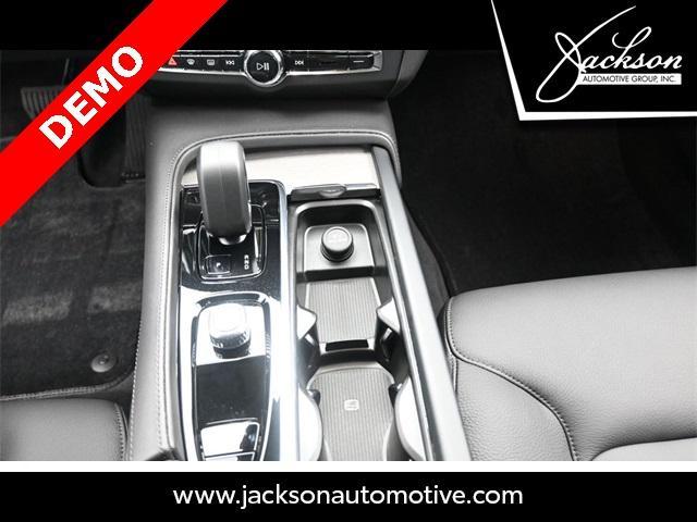 new 2025 Volvo S90 car, priced at $60,295