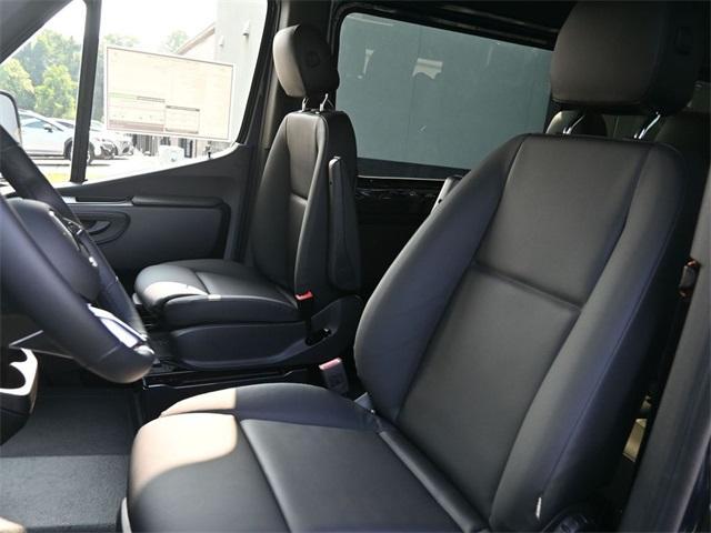 new 2025 Mercedes-Benz Sprinter 2500 car, priced at $85,375