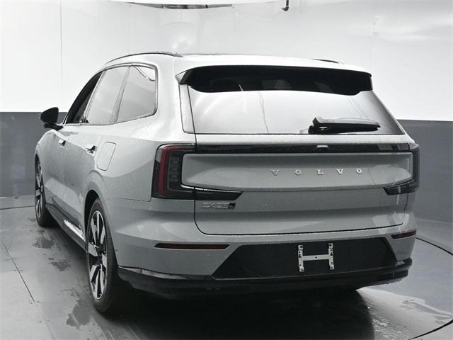 new 2025 Volvo EX90 car, priced at $85,640