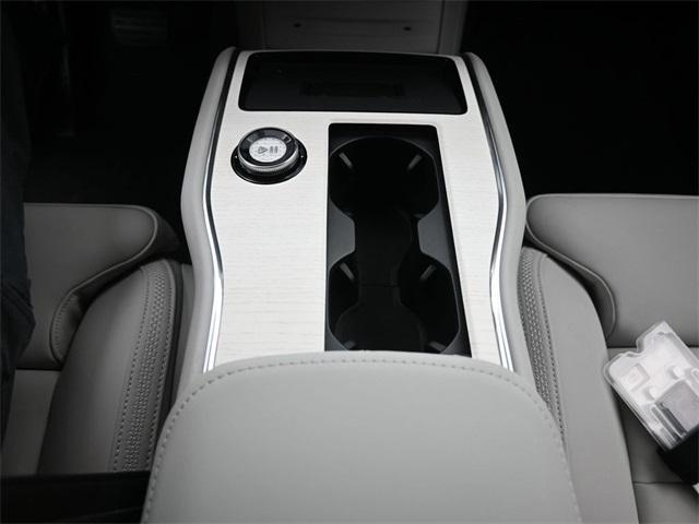 new 2025 Volvo EX90 car, priced at $85,640