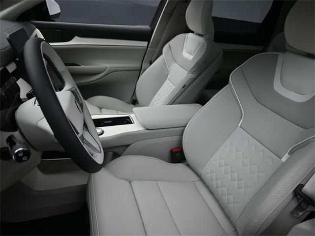 new 2025 Volvo EX90 car, priced at $85,640