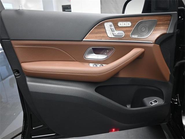 new 2025 Mercedes-Benz GLS 450 car, priced at $96,060