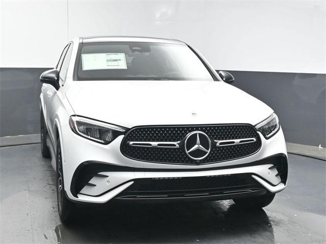 new 2025 Mercedes-Benz GLC 300 car, priced at $67,765