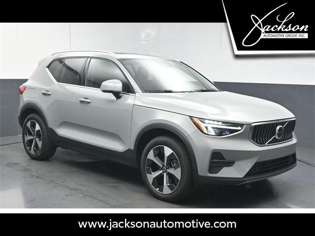 used 2025 Volvo XC40 car, priced at $33,949