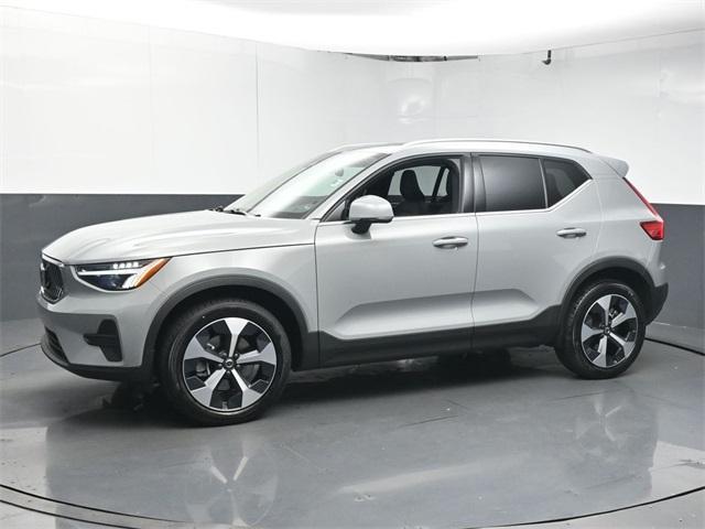 used 2025 Volvo XC40 car, priced at $38,202