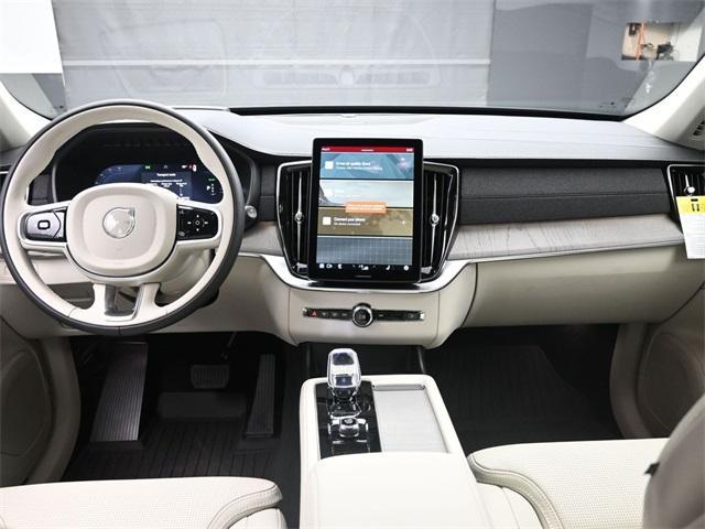 new 2025 Volvo XC90 Plug-In Hybrid car, priced at $82,405