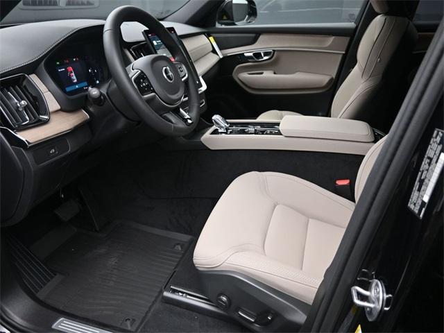 new 2025 Volvo XC90 car, priced at $69,155