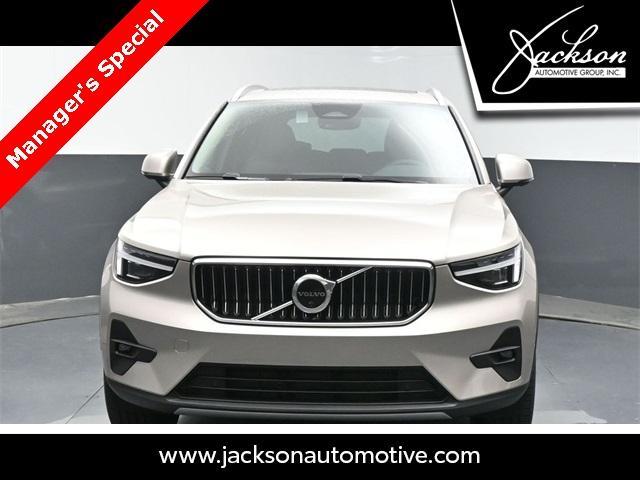 new 2024 Volvo XC40 car, priced at $46,829