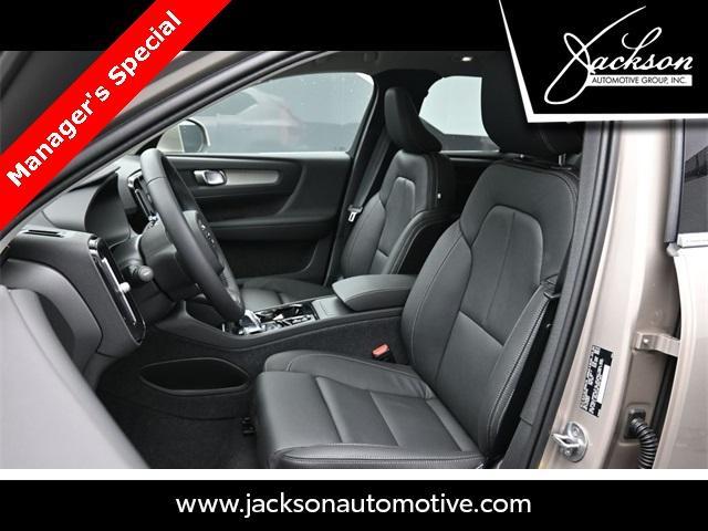 new 2024 Volvo XC40 car, priced at $46,829