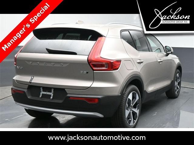 new 2024 Volvo XC40 car, priced at $46,829