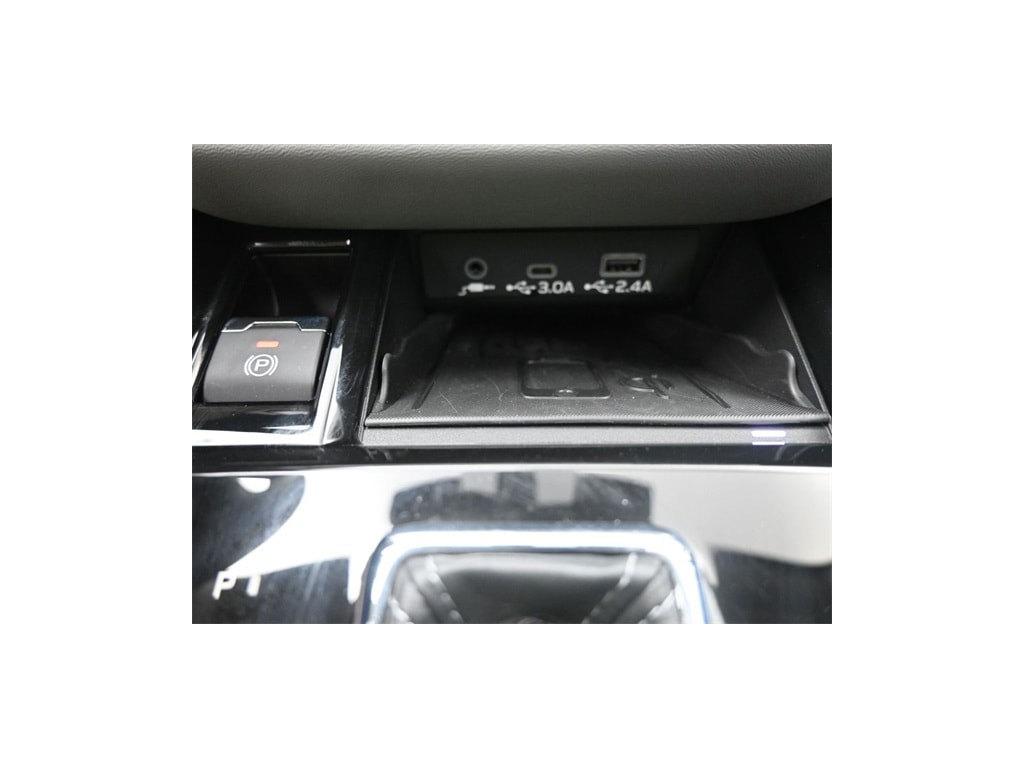 used 2025 Subaru Outback car, priced at $30,068