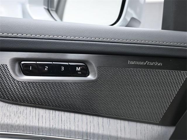 new 2025 Volvo XC90 Plug-In Hybrid car, priced at $82,405