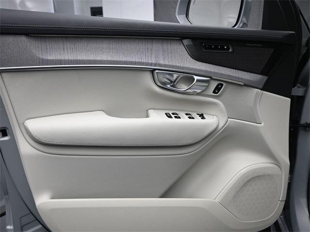 new 2025 Volvo XC90 Plug-In Hybrid car, priced at $82,405