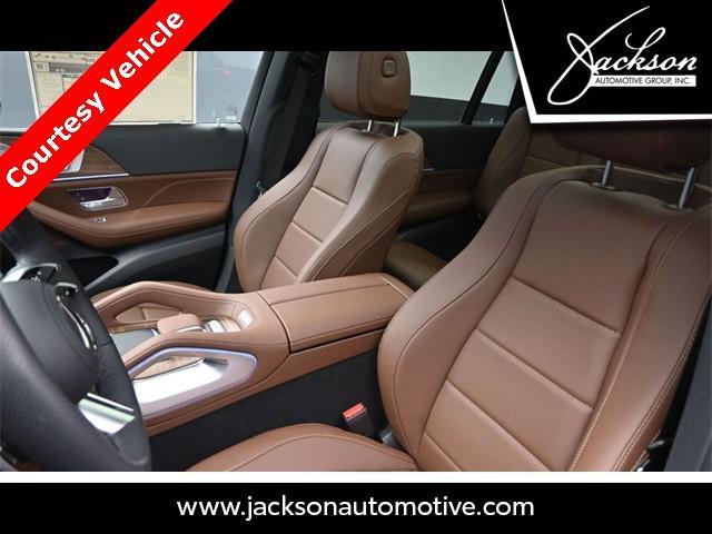 new 2025 Mercedes-Benz GLS 450 car, priced at $89,997