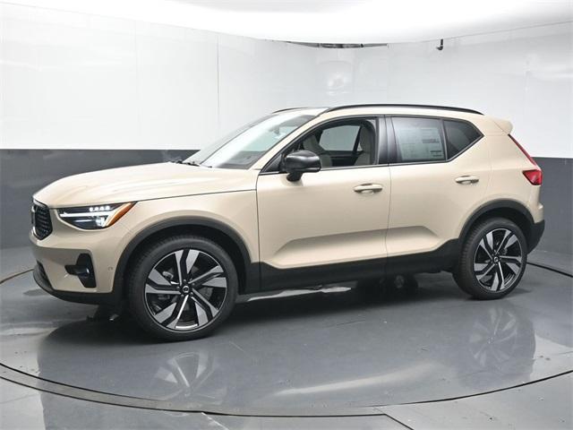 new 2026 Volvo XC40 car
