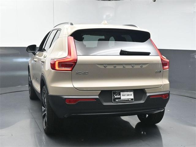 new 2026 Volvo XC40 car