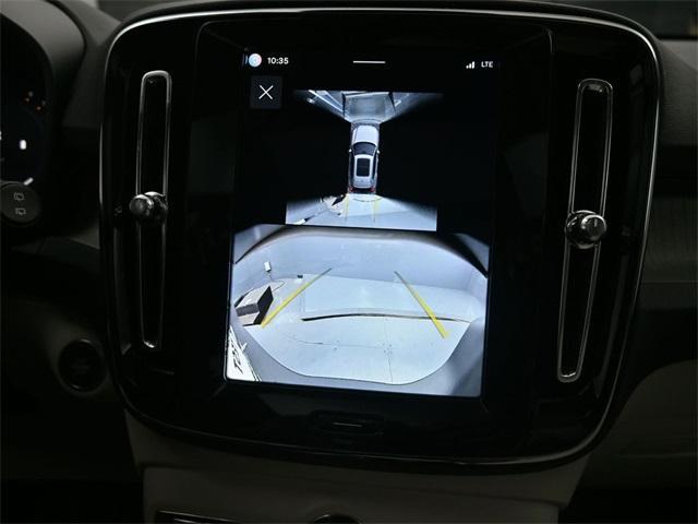 new 2026 Volvo XC40 car
