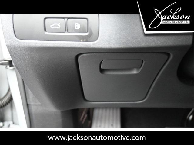 used 2025 Volvo XC90 Plug-In Hybrid car, priced at $67,067