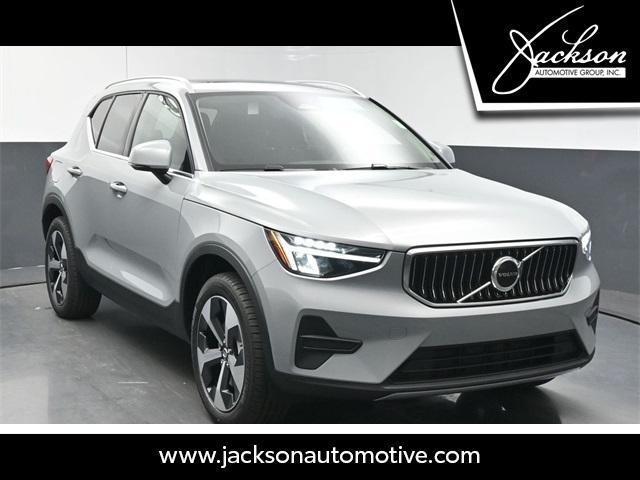 new 2025 Volvo XC40 car, priced at $45,485