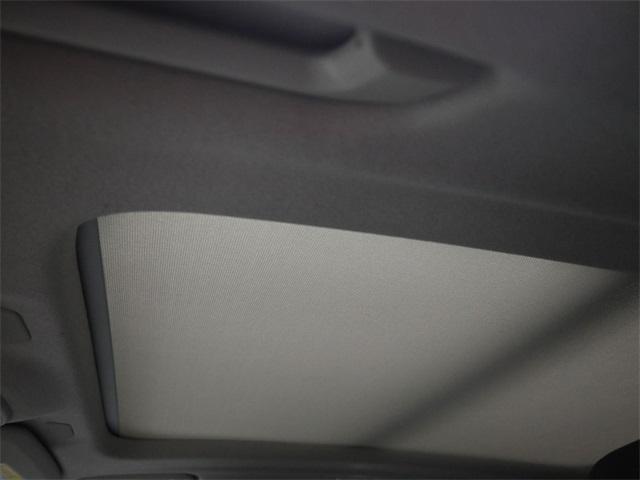 new 2025 Volvo XC40 car, priced at $45,485