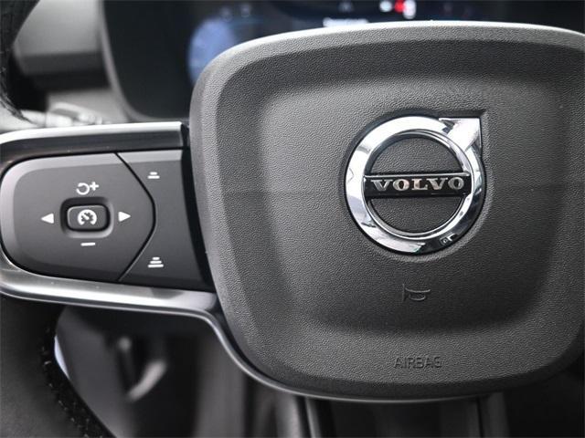 new 2025 Volvo XC40 car, priced at $49,790