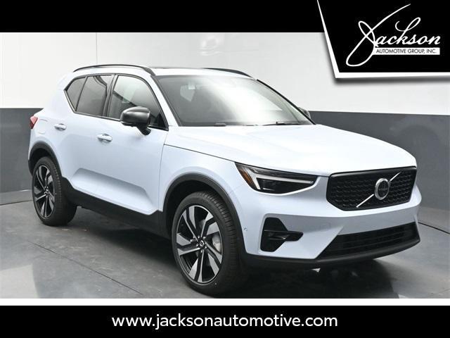 new 2025 Volvo XC40 car, priced at $49,790