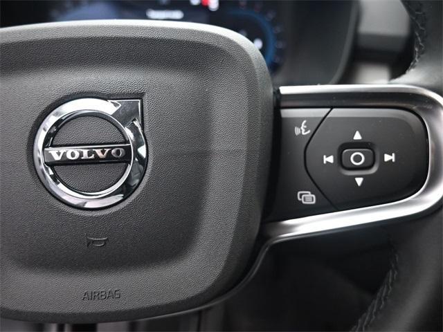new 2025 Volvo XC40 car, priced at $49,790