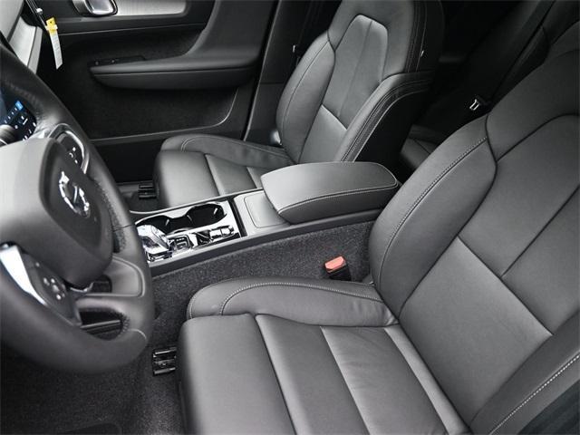 new 2025 Volvo XC40 car, priced at $49,790