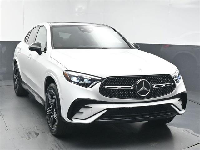 new 2025 Mercedes-Benz GLC 300 car, priced at $73,315