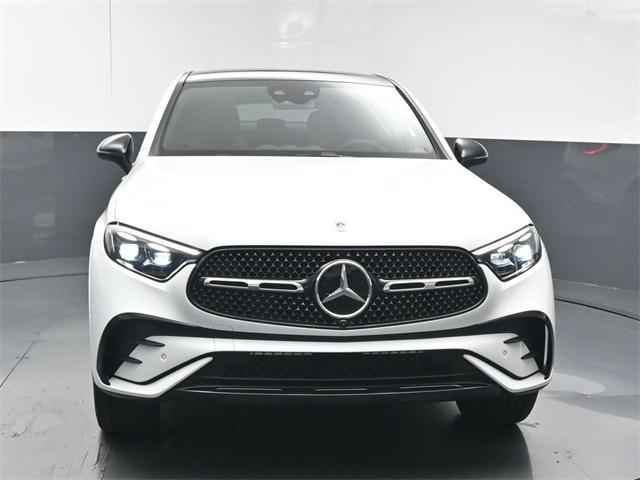 new 2025 Mercedes-Benz GLC 300 car, priced at $73,315