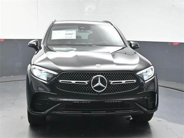 new 2025 Mercedes-Benz GLC 300 car, priced at $59,625